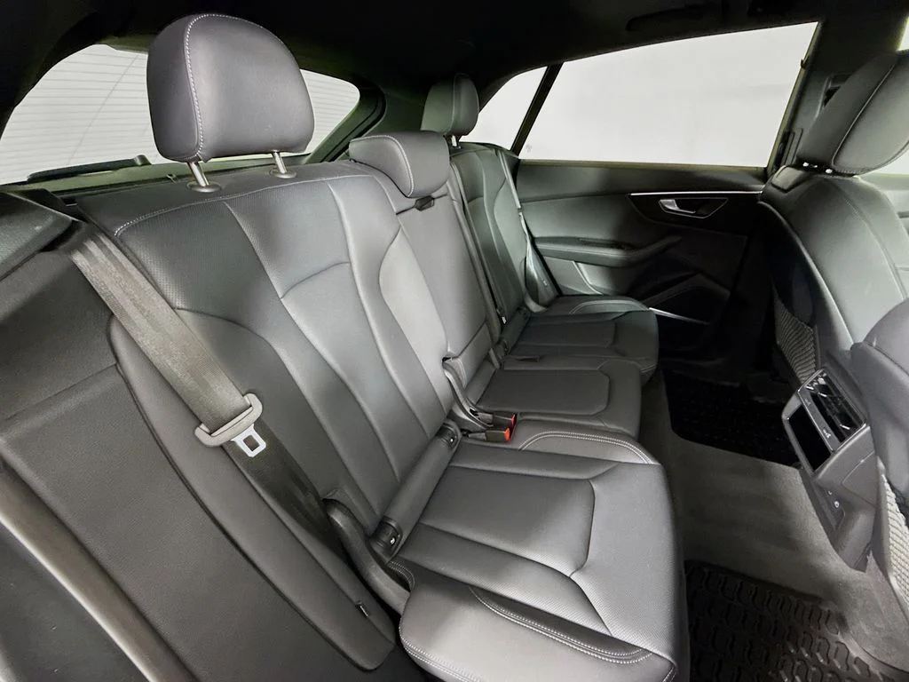 Used 2026 Daytona Gray Pearl Effect Audi 55 Premium Plus image 27