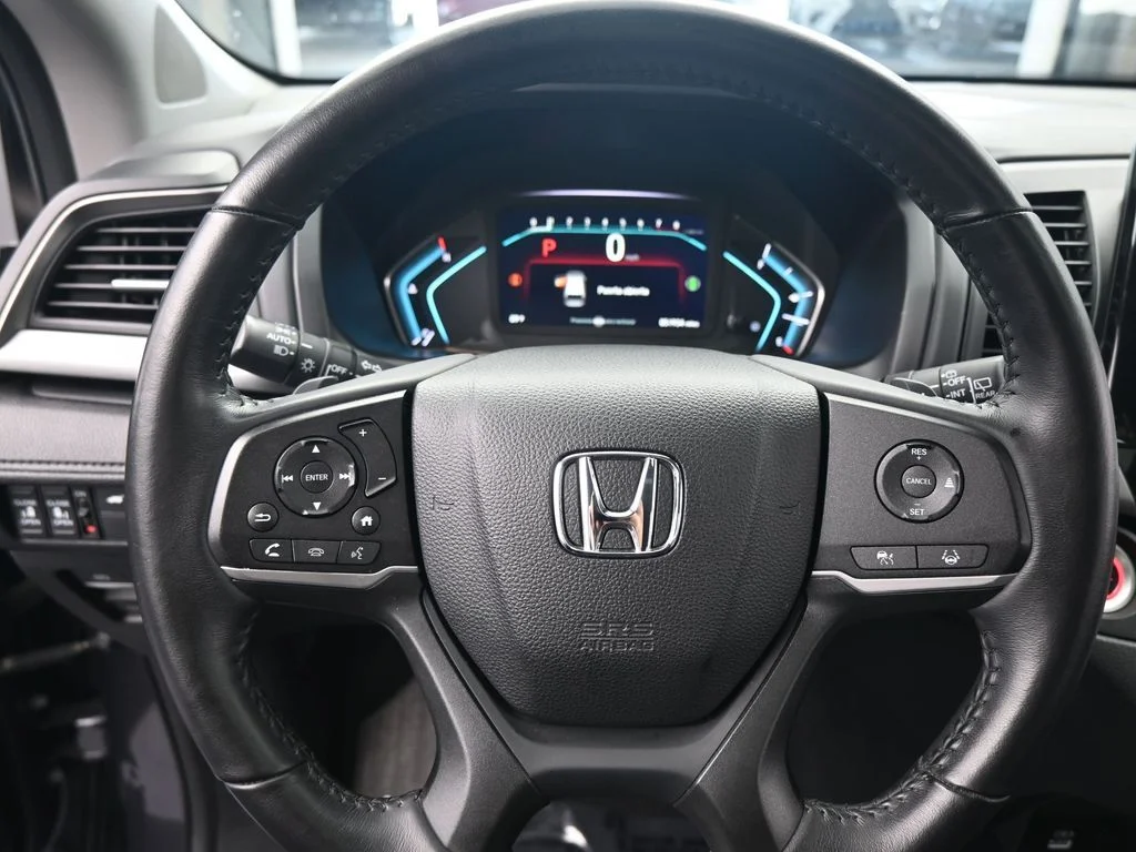 Used 2024 Gray / Black Honda EX-L image 15