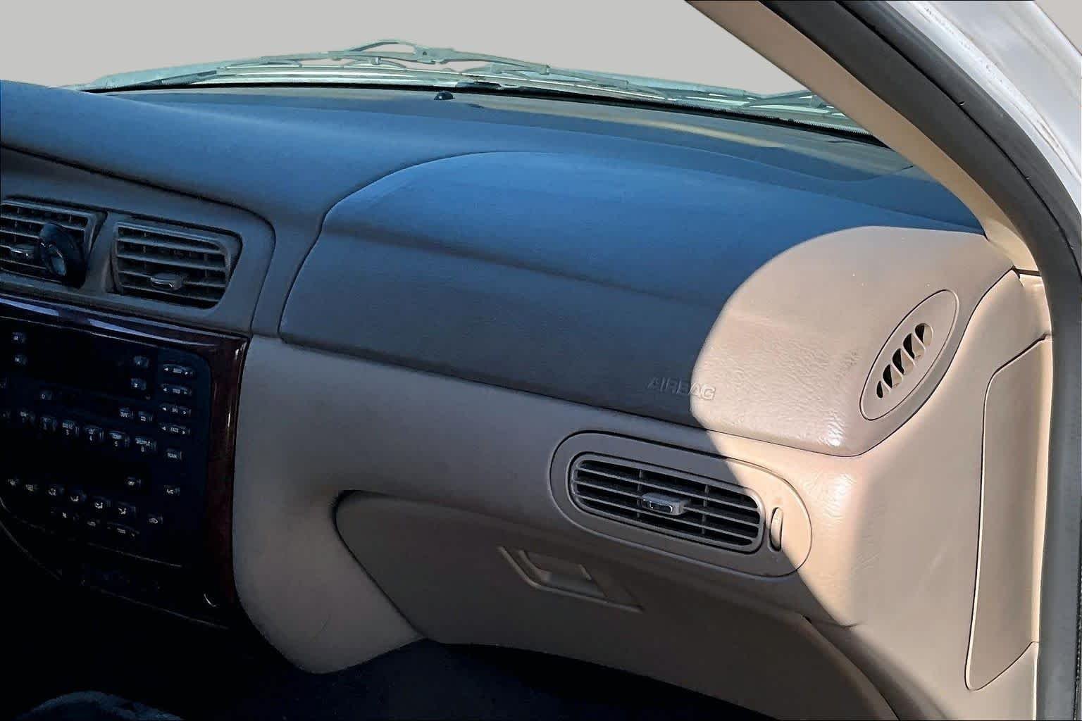 Used 2005 Vibrant White Mercury LS image 17