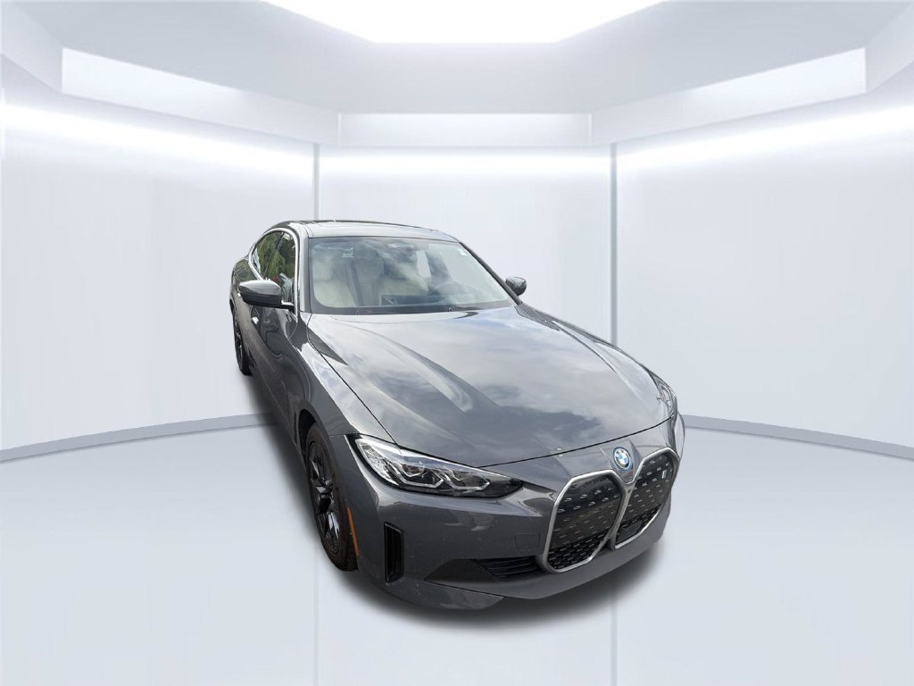 Used 2024 Gray BMW eDrive35 image 2