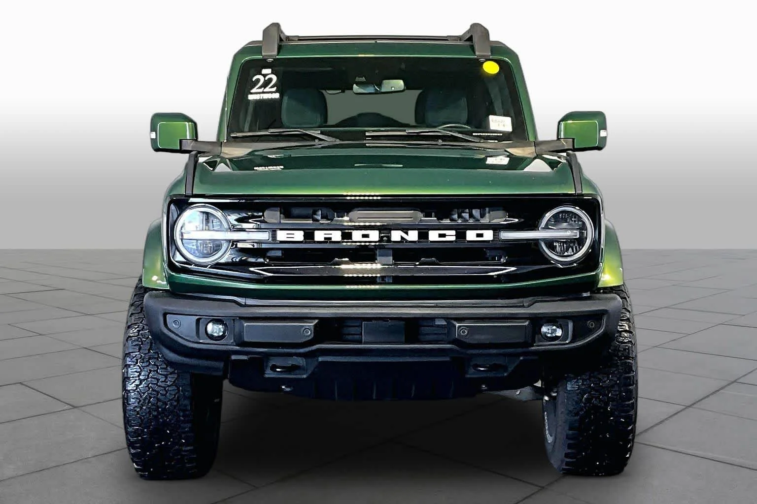 Used 2022 Eruption Green Ford Outer Banks image 4