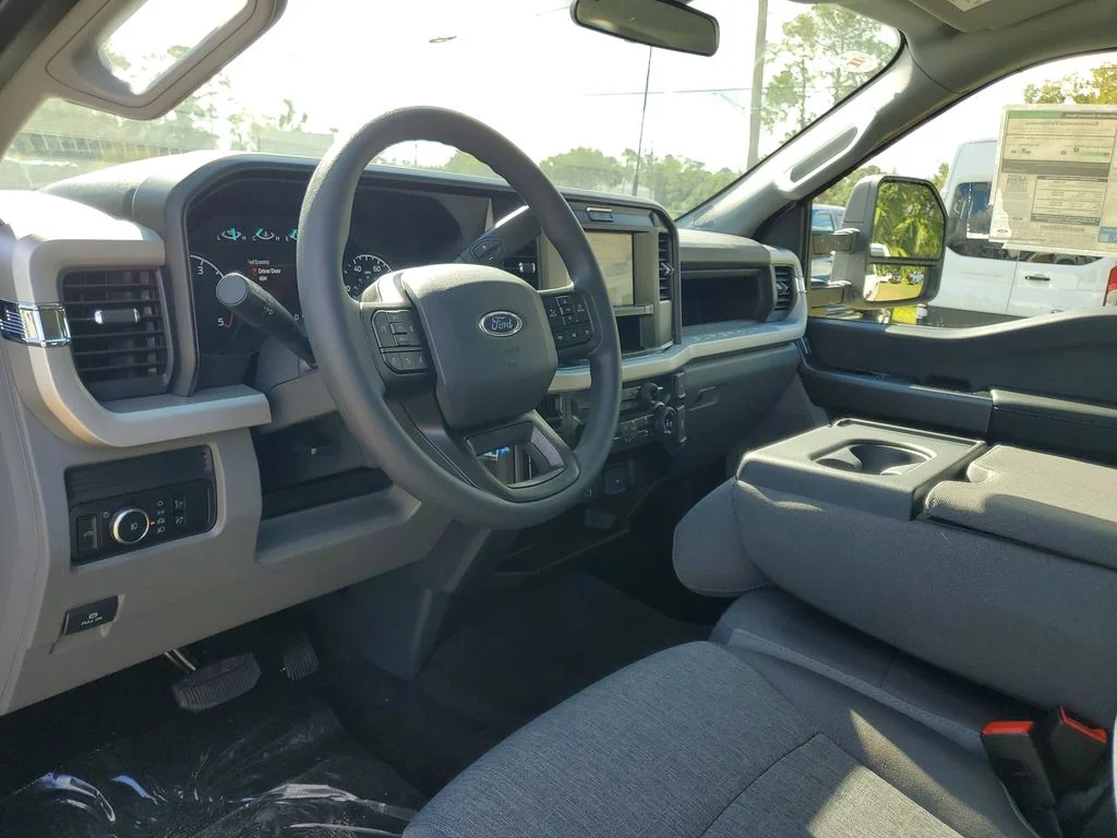 2026 Ford F-250 Super Duty XL - Photo 8
