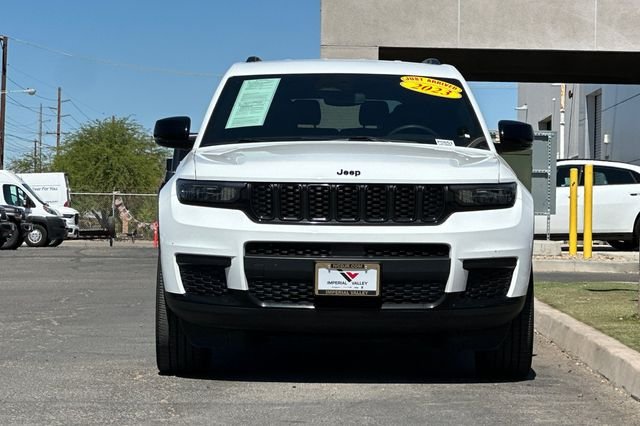 Certified Used 2023 White Jeep Altitude image 9
