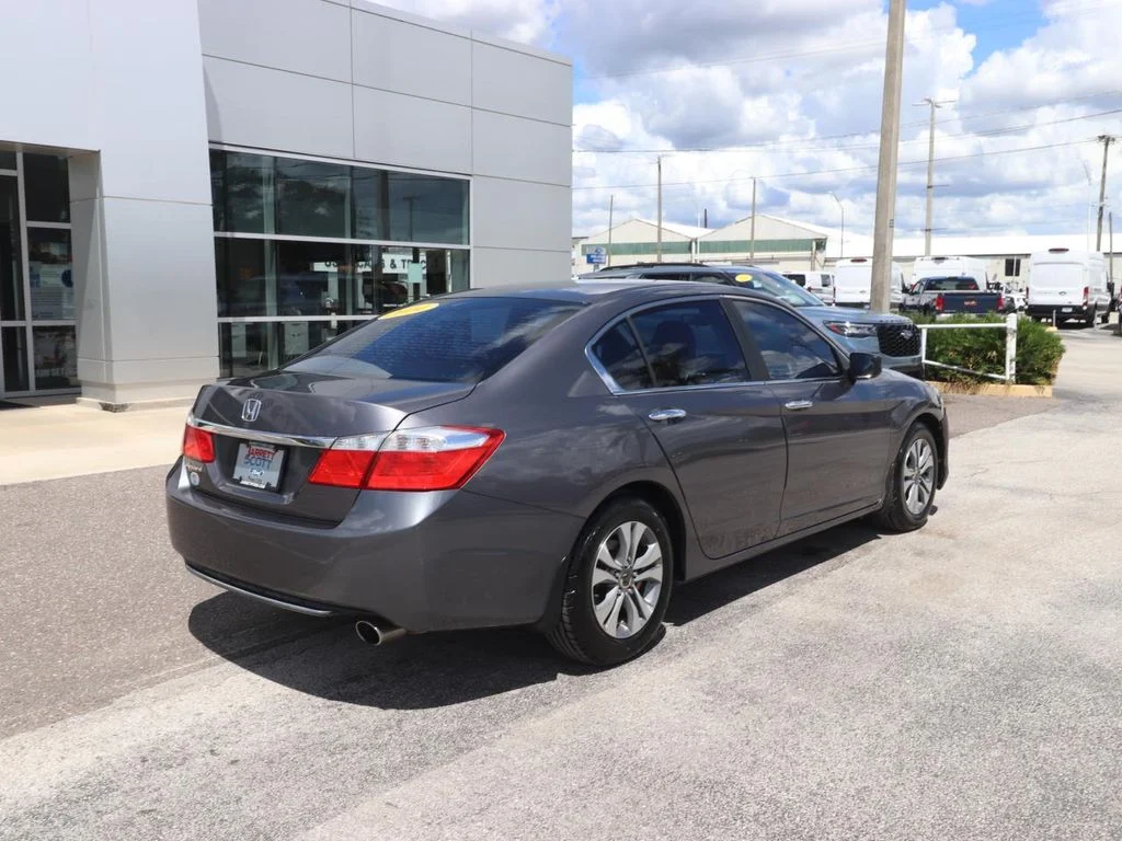 Used 2014  Honda LX image 13