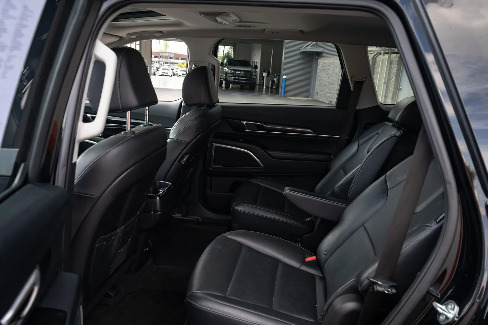Used 2025 Ebony Black Kia S image 19