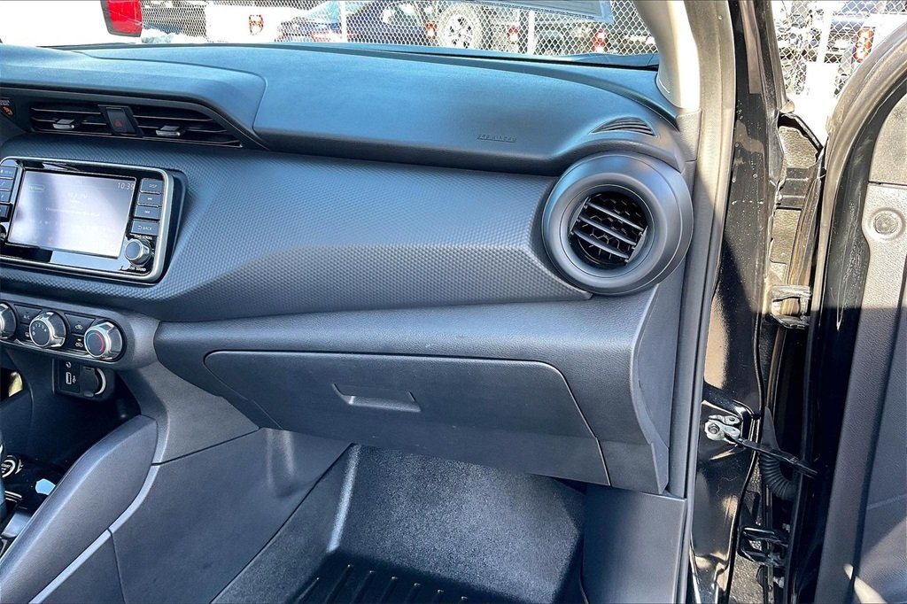 2022 NISSAN KICKS - Image 13