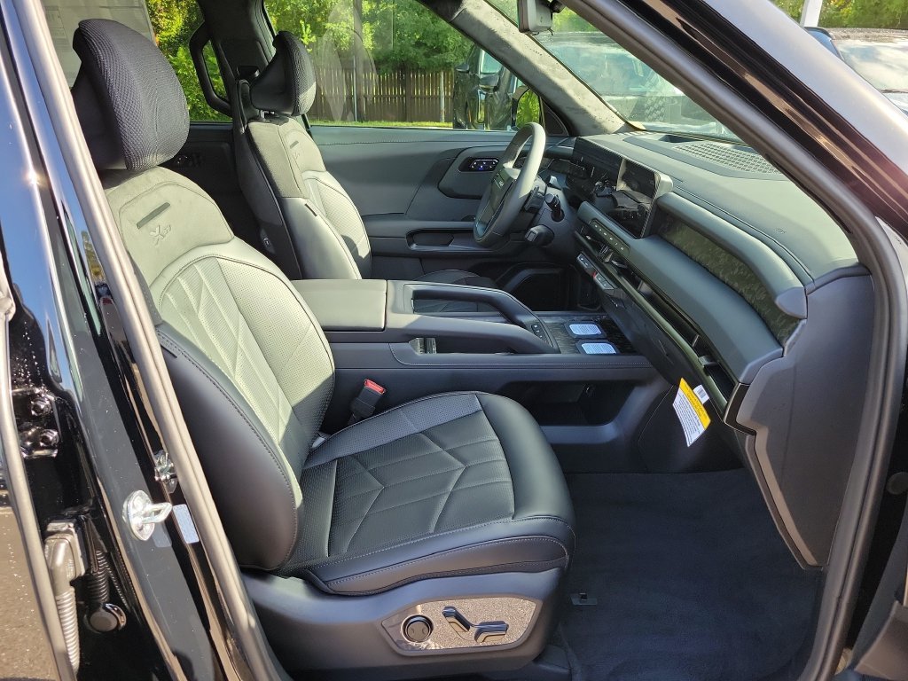 New 2027 Ebony Black Kia X-Pro SX Prestige image 7