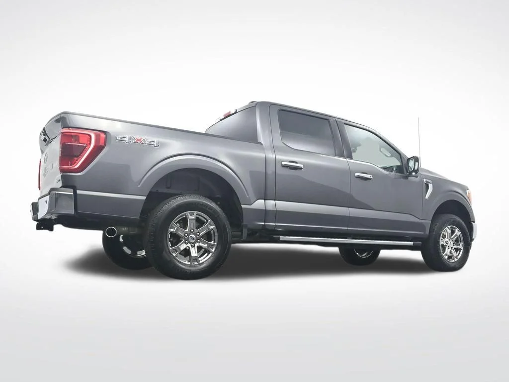 Used 2023 Gray Ford XLT image 33