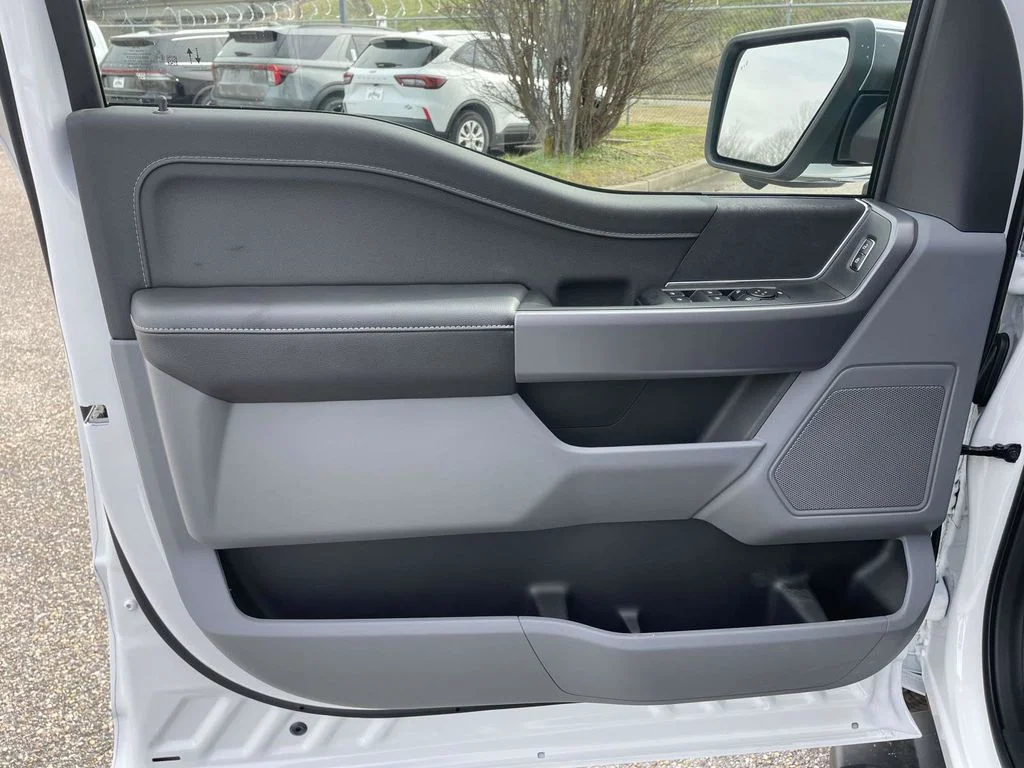 New 2026 White Ford XLT image 15