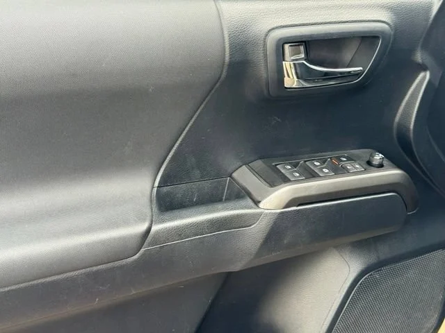 Used 2019 Tan Toyota SR image 46