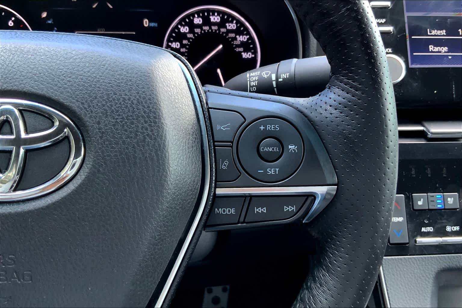 Used 2019 Wind Chill Pearl Toyota Touring image 24