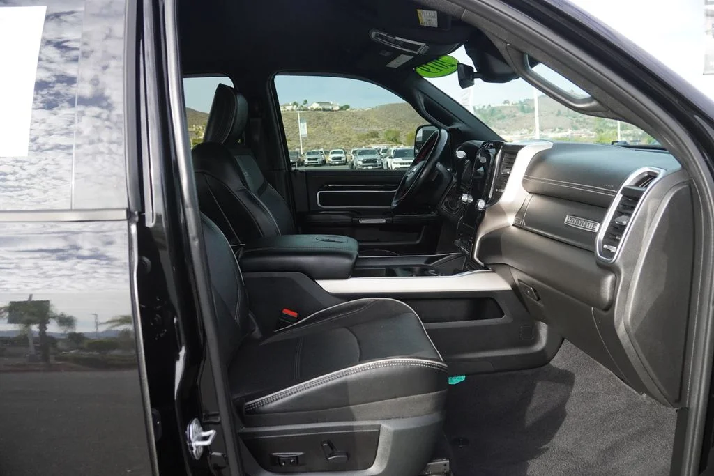Used 2019 Black Ram Laramie image 33