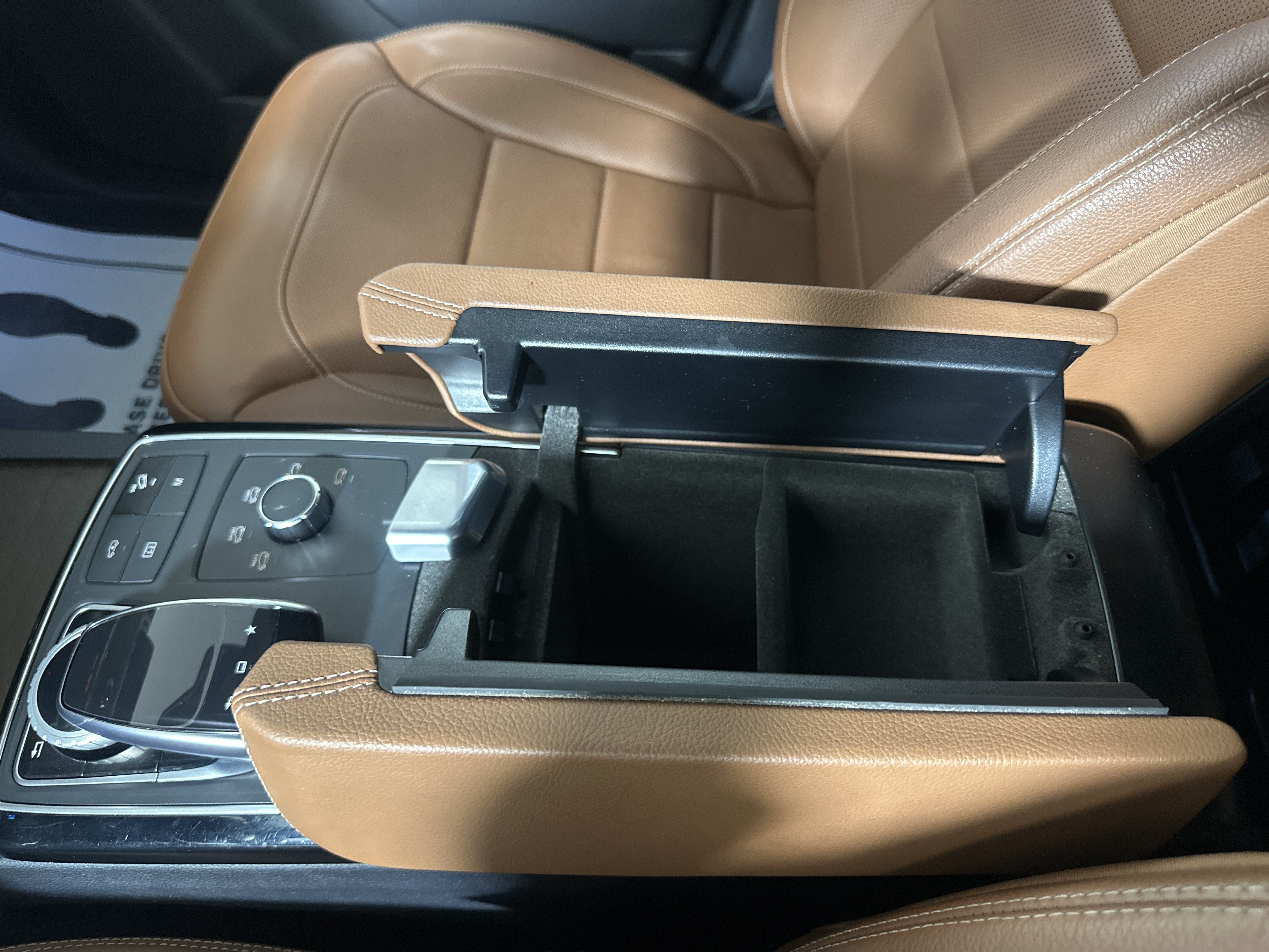 Used 2017  Mercedes-Benz GLS 550 image 19