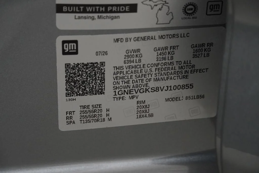 New 2027 Sterling Gray Metallic Chevrolet LT image 43