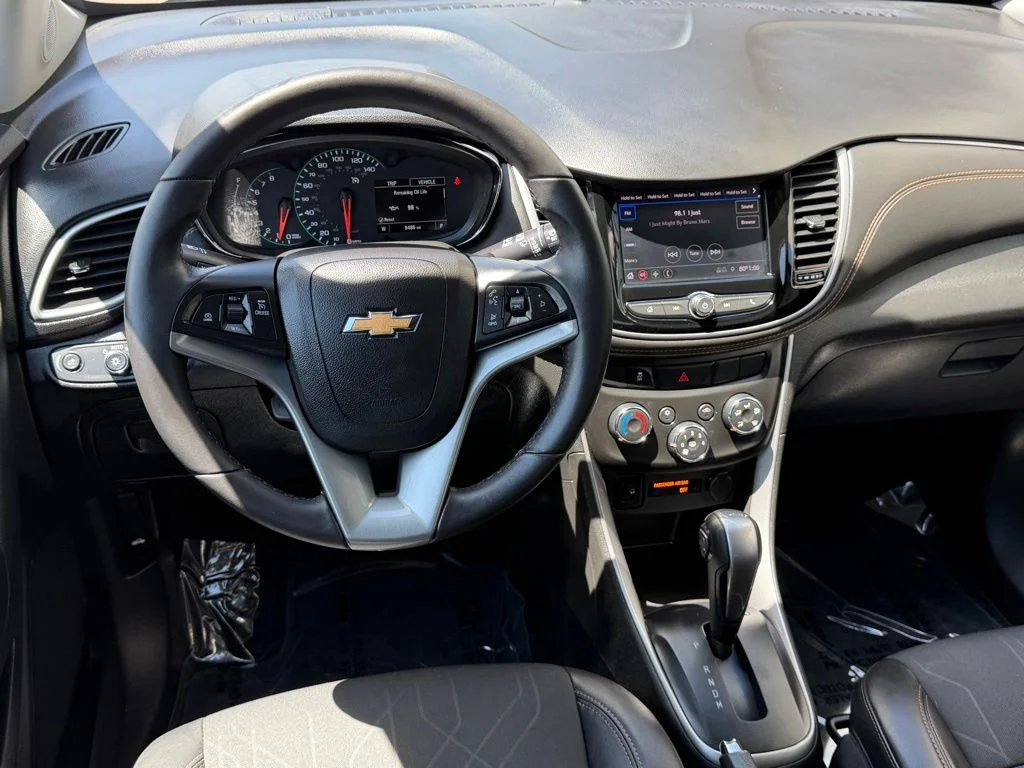 Used 2022 Gray Chevrolet LT image 16