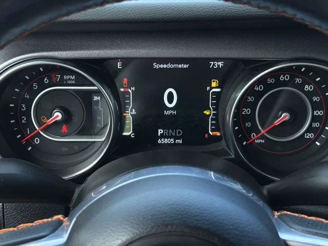 Used 2020 Black Jeep Mojave image 23