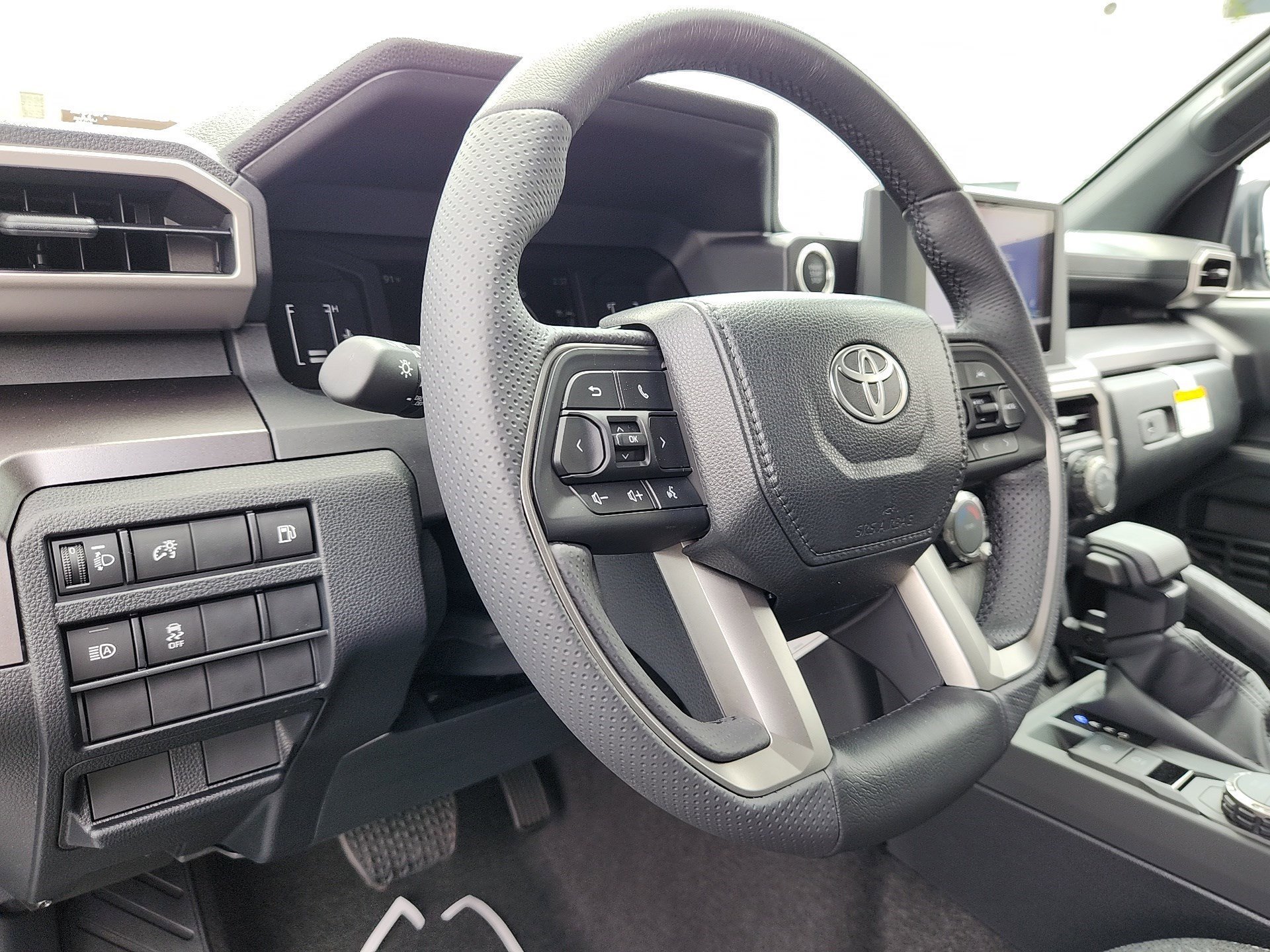 New 2026 Cutting Edge Toyota  SR5 image 11