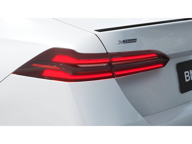 New 2027 Mineral White Metallic BMW 530i xDrive image 8
