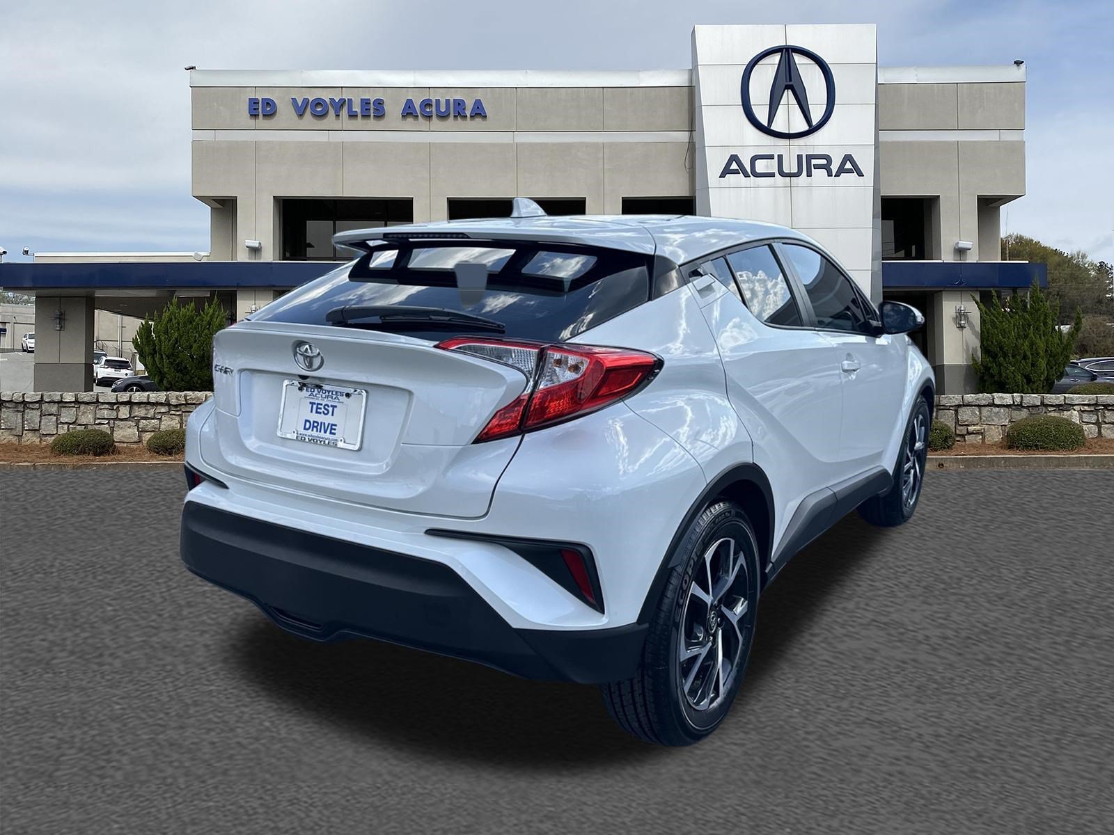 Used 2021 Blizzard Pearl Toyota XLE image 5