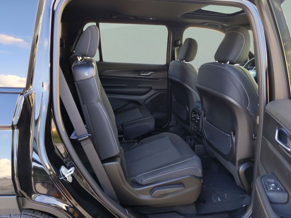 2025 Jeep Grand Cherokee L Laredo - Photo 32