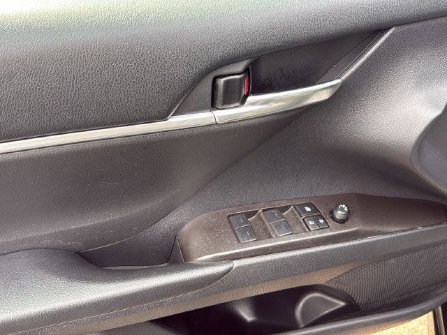 Used 2023 Midnight Black Metallic Toyota SE image 22