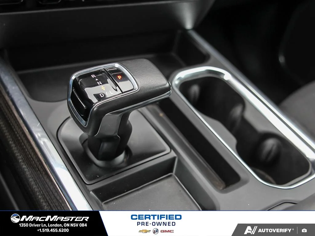 Used 2022  Chevrolet RST image 22