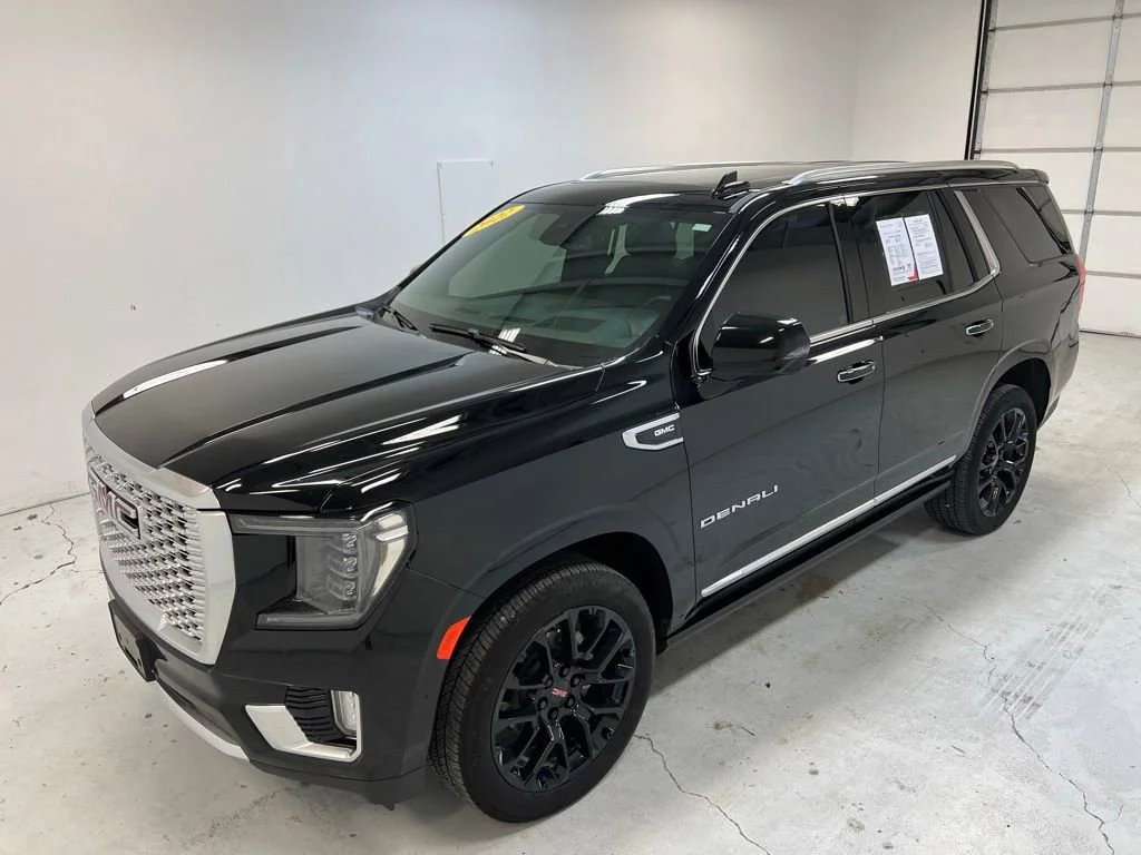 Used 2022 Onyx Black GMC Denali image 6