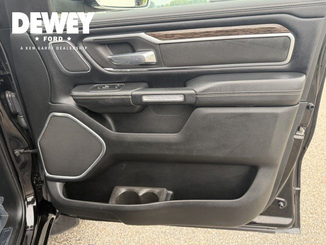 Used 2019 Diamond Black Ram Laramie image 44
