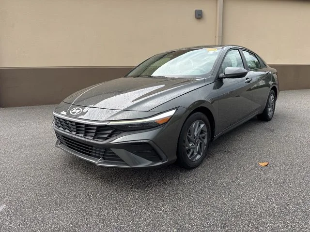 2024 Hyundai Elantra
