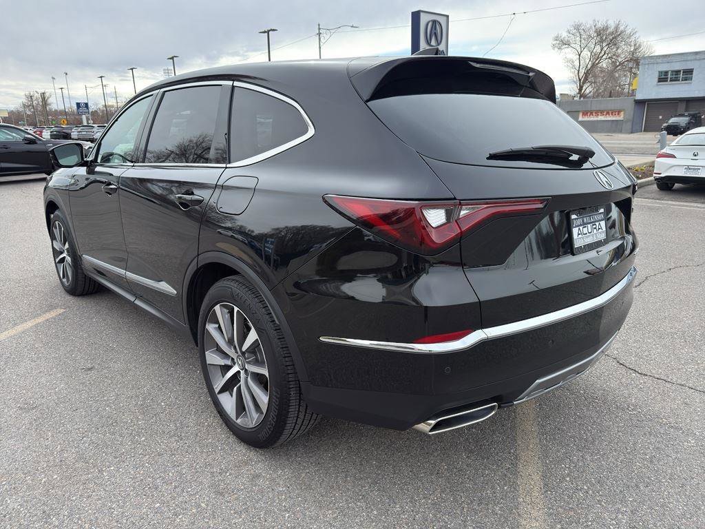 Certified Used 2025 Majestic Black Pearl Acura w/Technology Package image 5