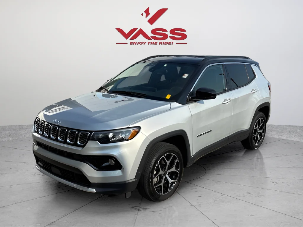 Used 2025 Silver Jeep Limited image 1