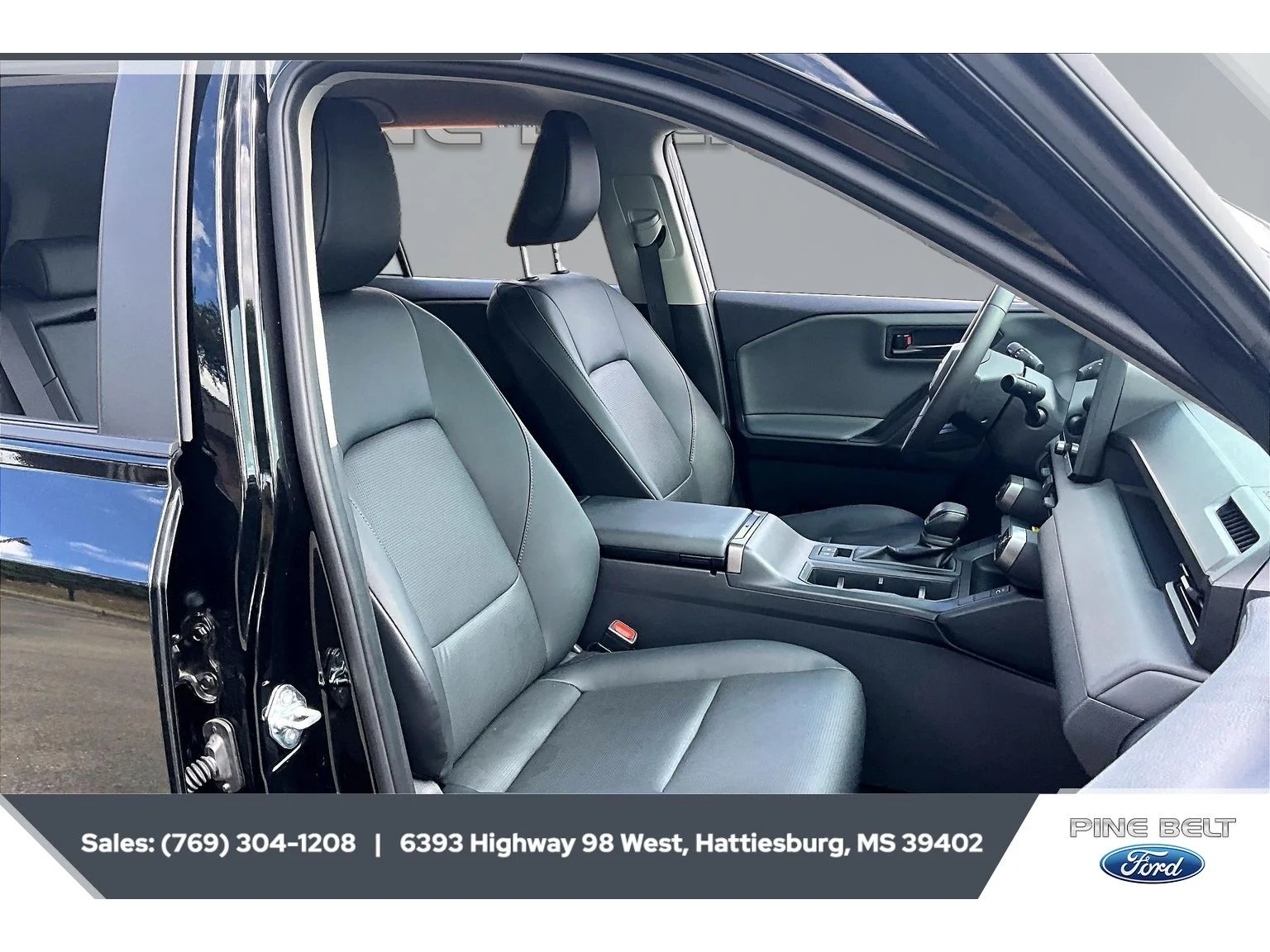 Used 2026 Midnight Black Metallic Toyota XLE Premium image 6