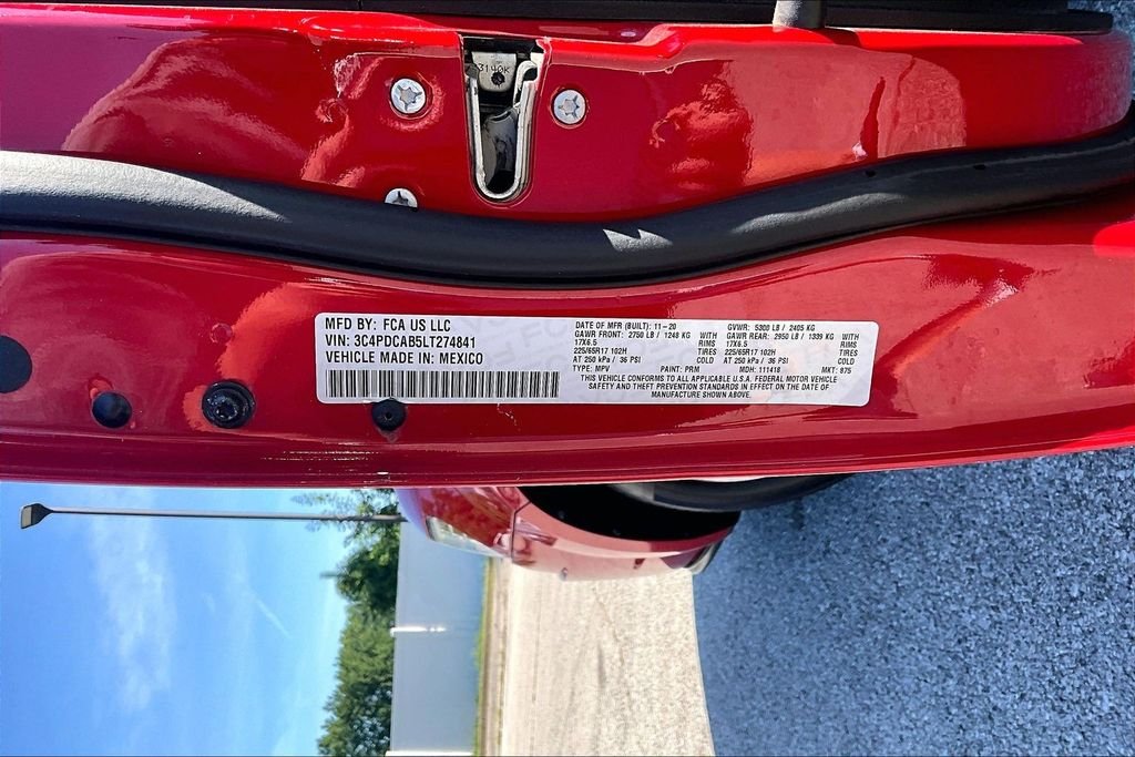Used 2020 Red Dodge SE image 36