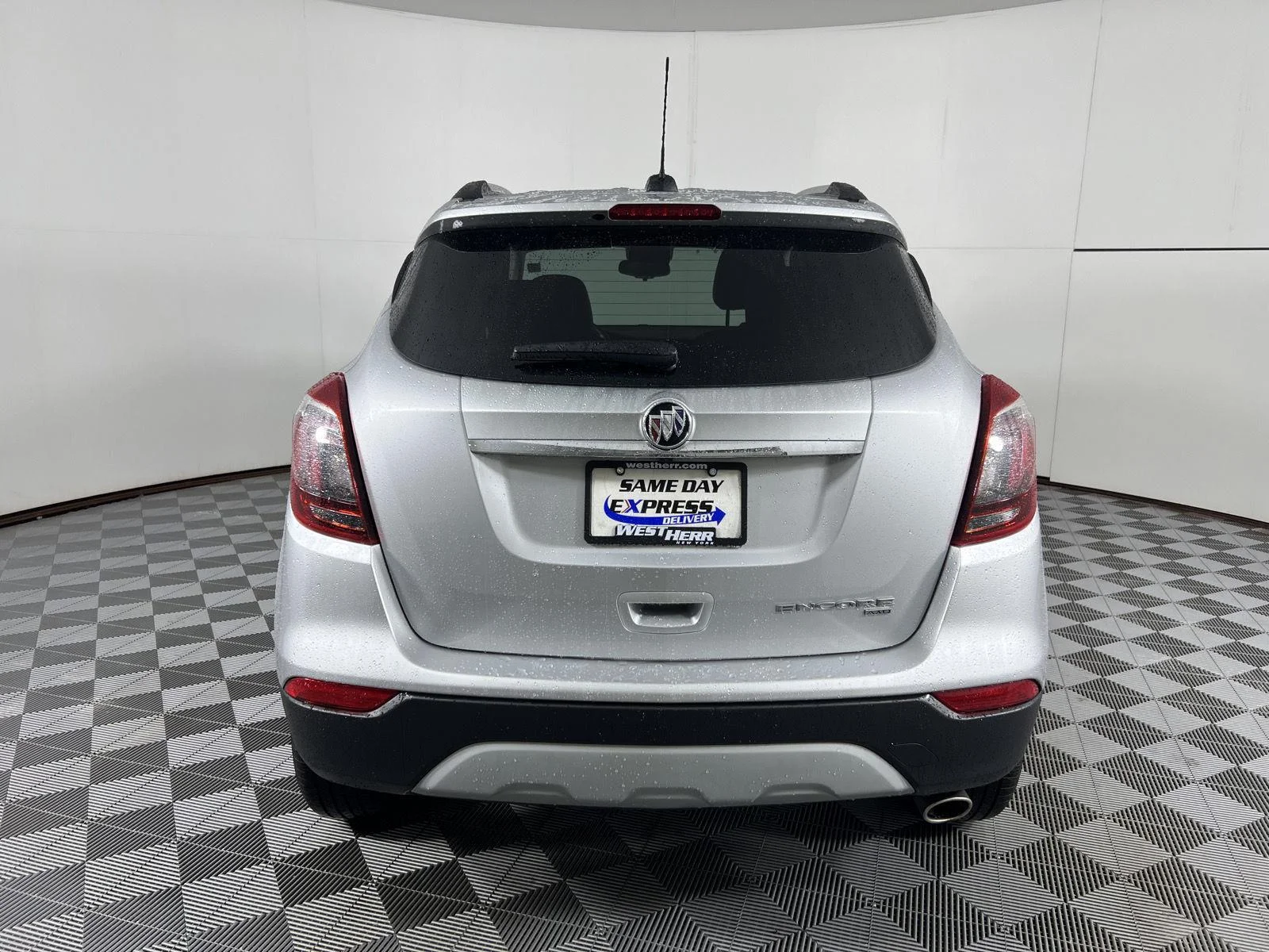 Used 2022 Quicksilver Metallic Buick Preferred image 9