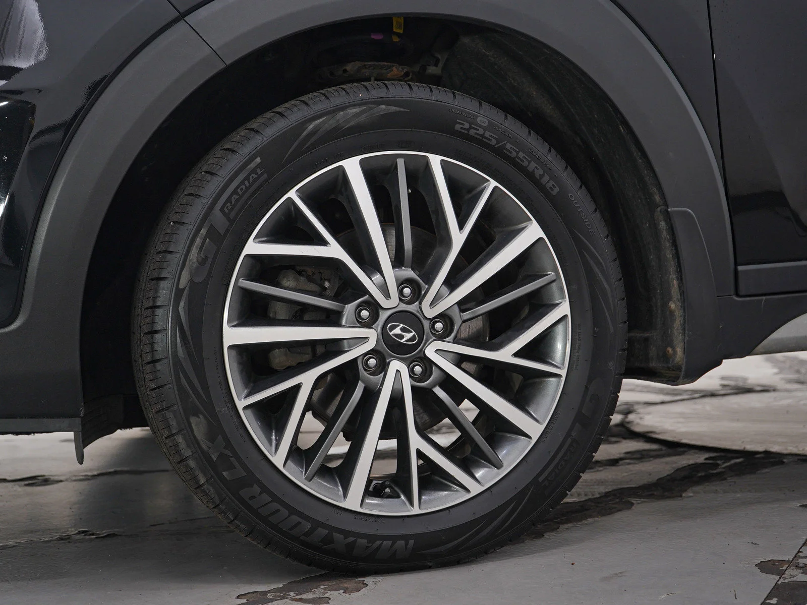Used 2020 Black Noir Pearl Hyundai SEL image 27