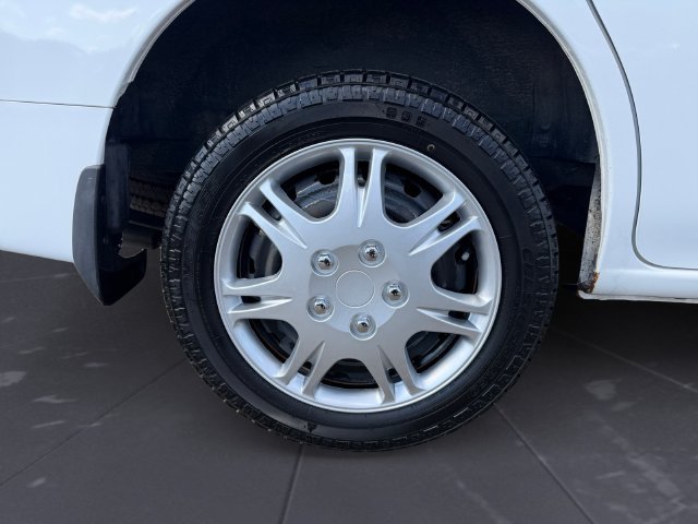 Used 2020 White Nissan SV image 36