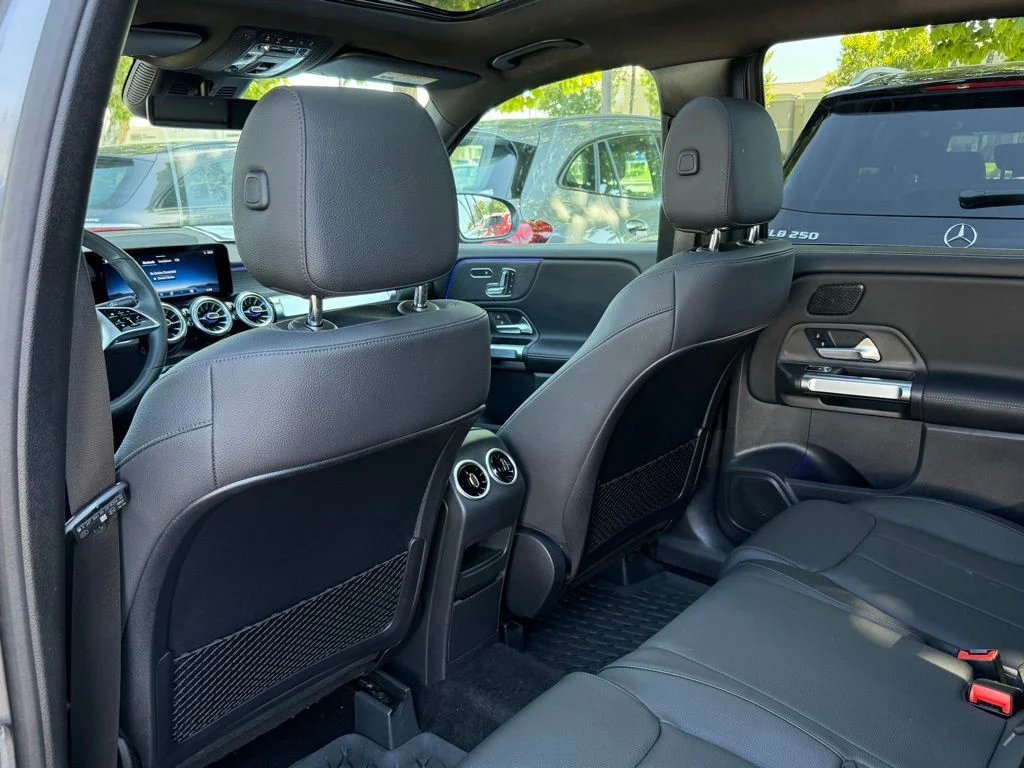Used 2026 Gray Mercedes-Benz GLB 250 image 25