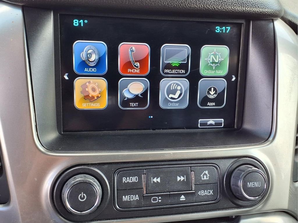 Used 2019 SHADOW GRAY METALLIC Chevrolet LT image 22