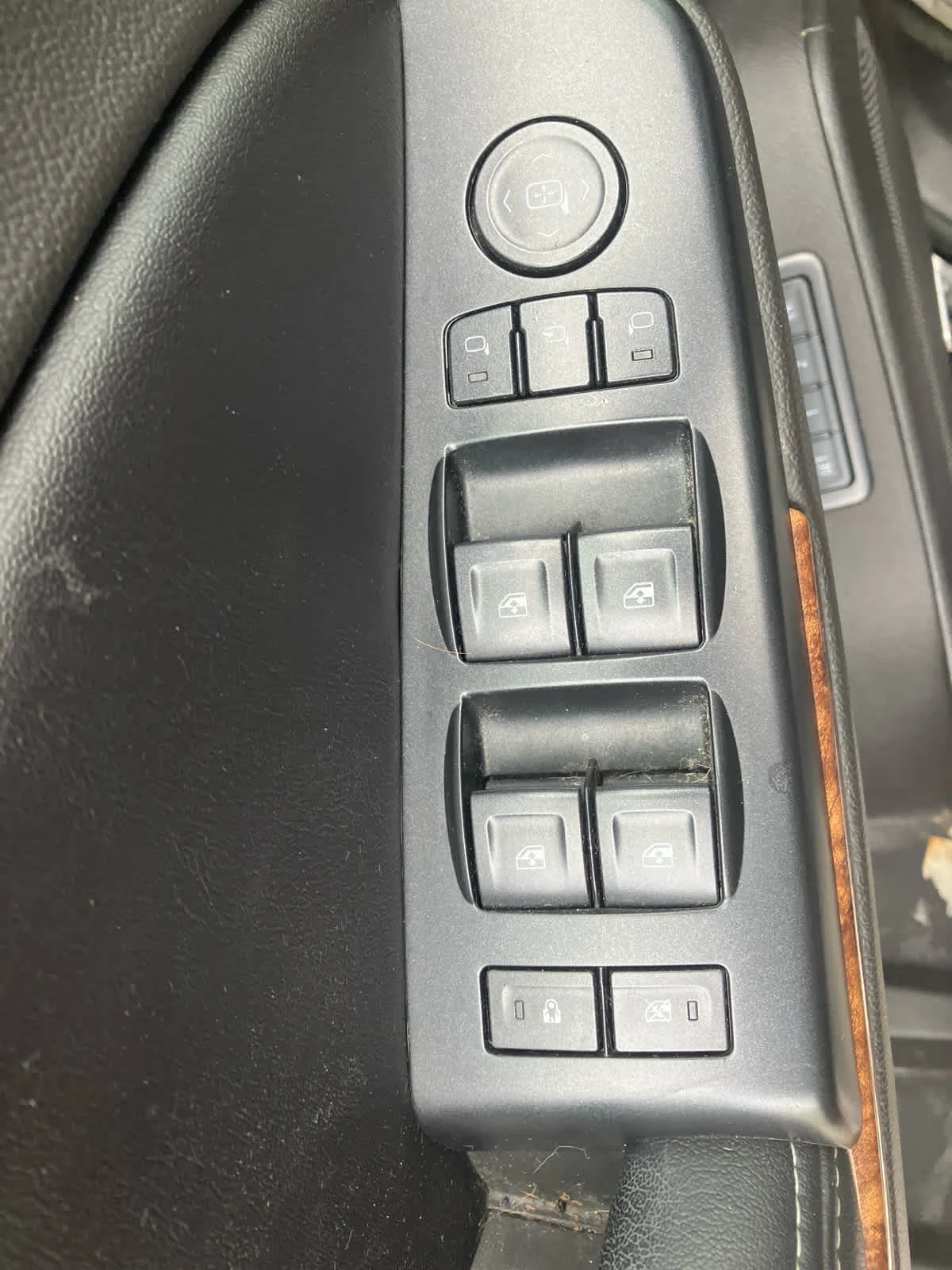 Used 2015 Black Chevrolet LTZ image 11