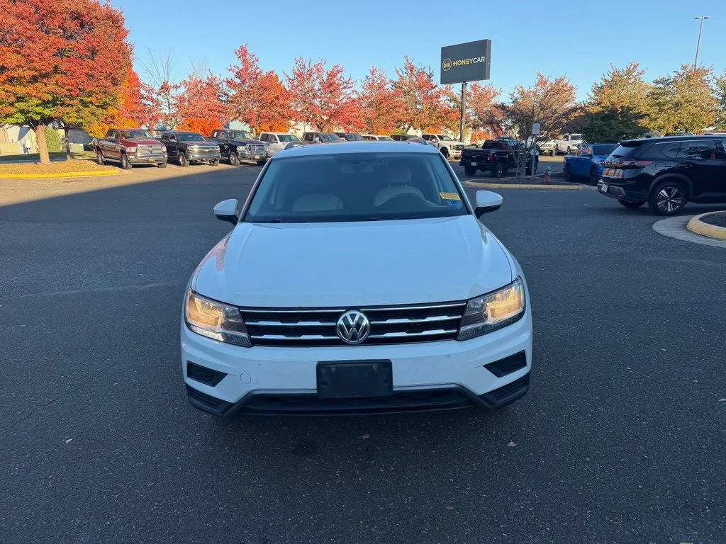 Used 2020 White Volkswagen 2.0T SE image 2