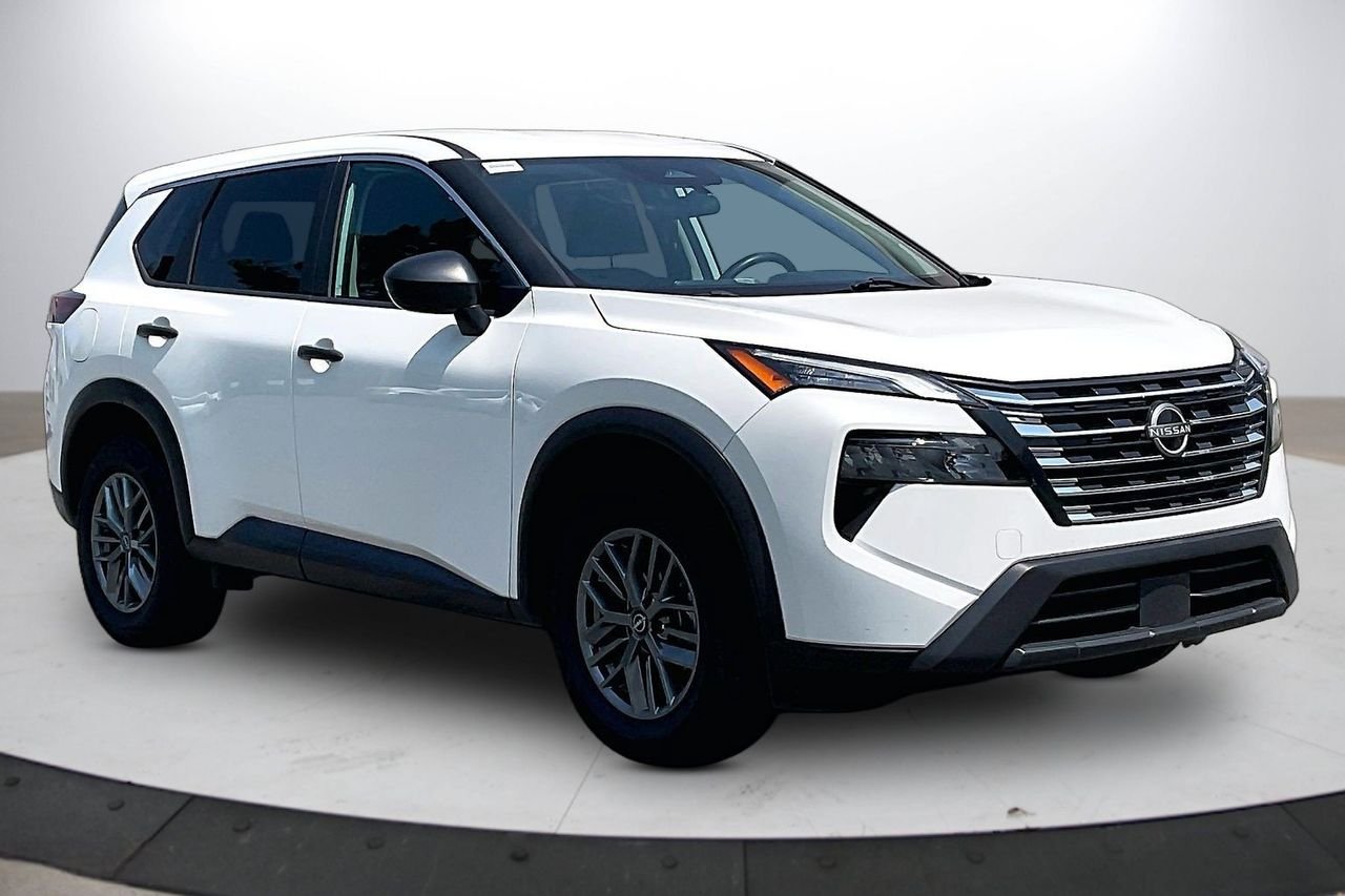 Used 2024 White Nissan S image 2