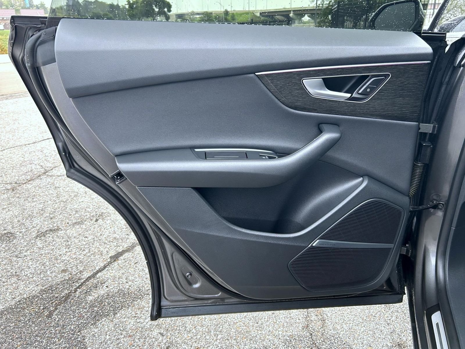 Used 2019  Audi 3.0T Premium Plus image 17