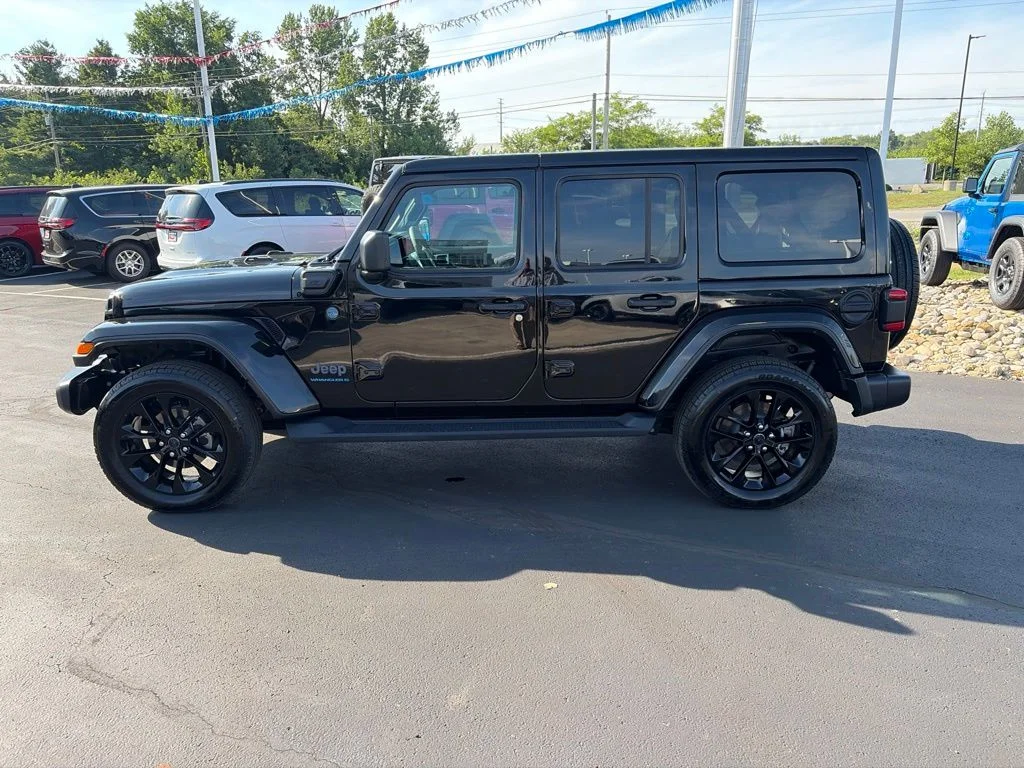 Used 2025 Black Jeep Sahara 4xe image 9