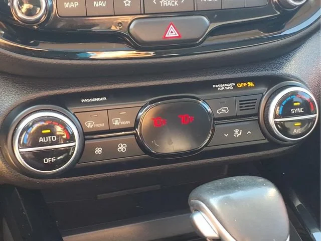 Used 2020 White Kia GT-Line Turbo image 10