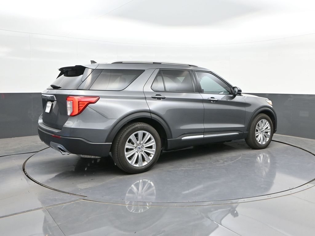 Used 2023 Gray Ford Limited image 15