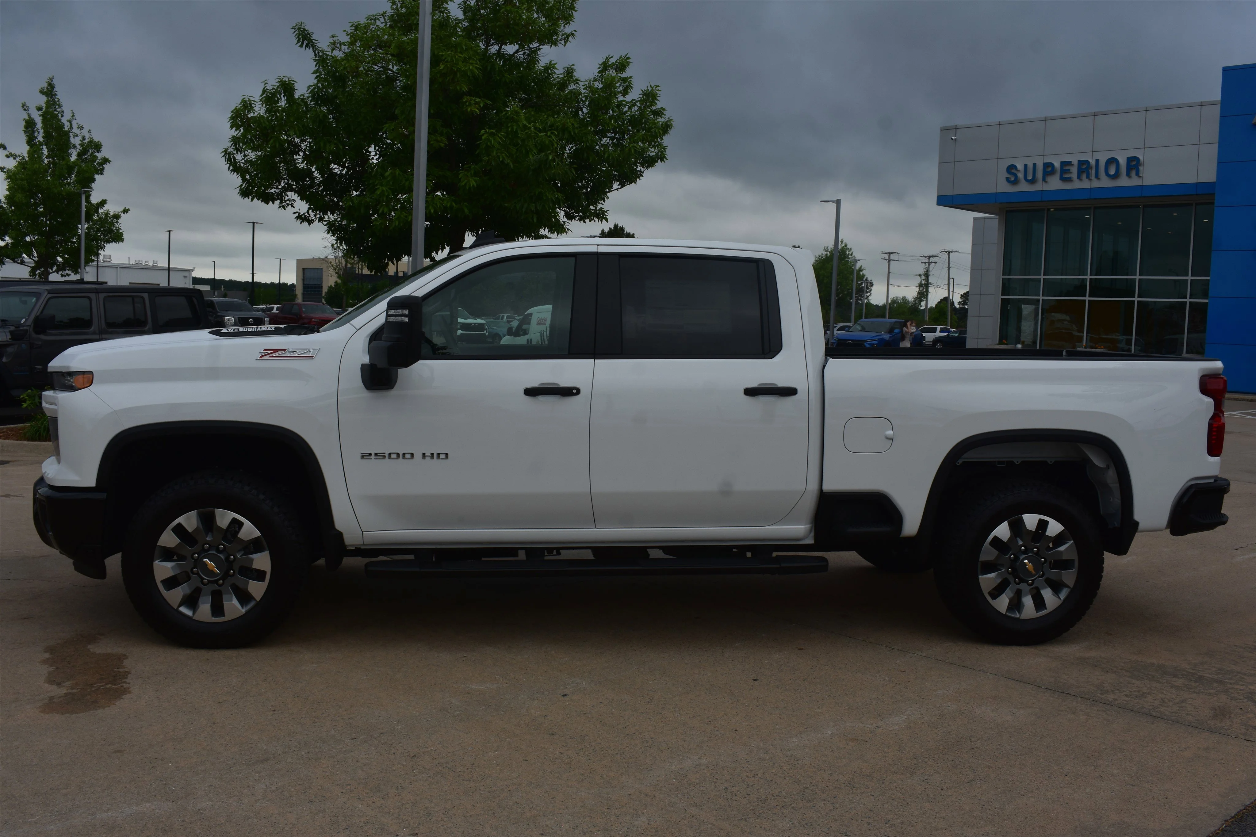 New 2026 Summit White Chevrolet Custom image 10