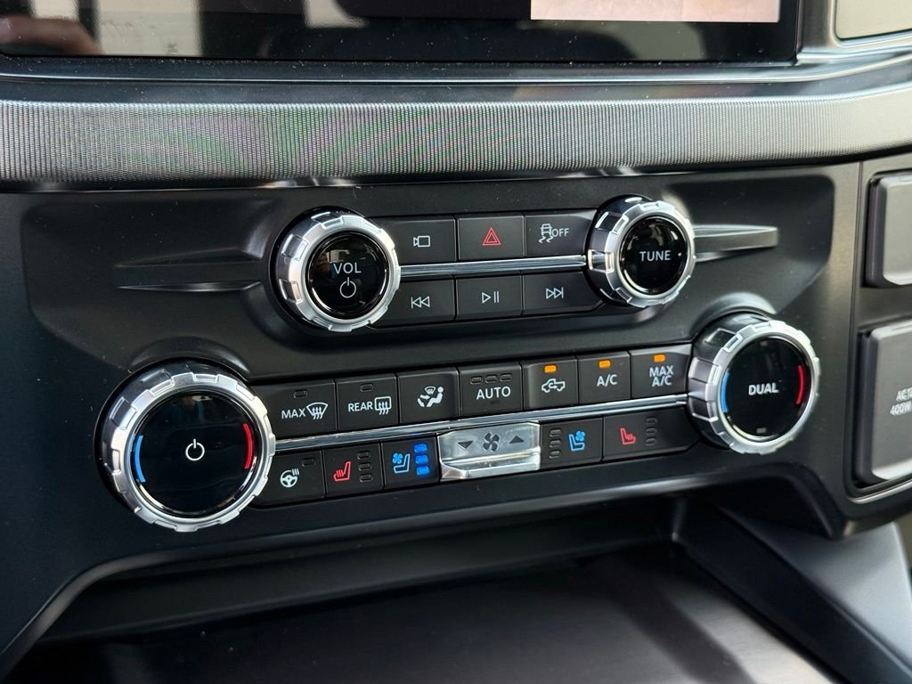 New 2026 Star White Metallic Tri-Coat Ford F-250® Platinum® image 12