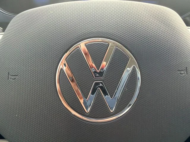 Used 2023 Blue Volkswagen 1.5T SE image 21