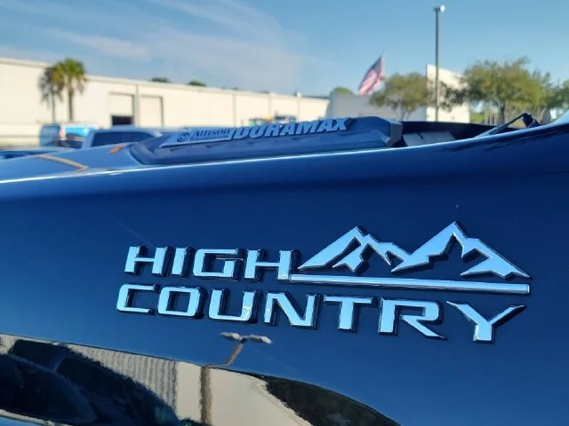Used 2023 BLACK Chevrolet High Country image 5