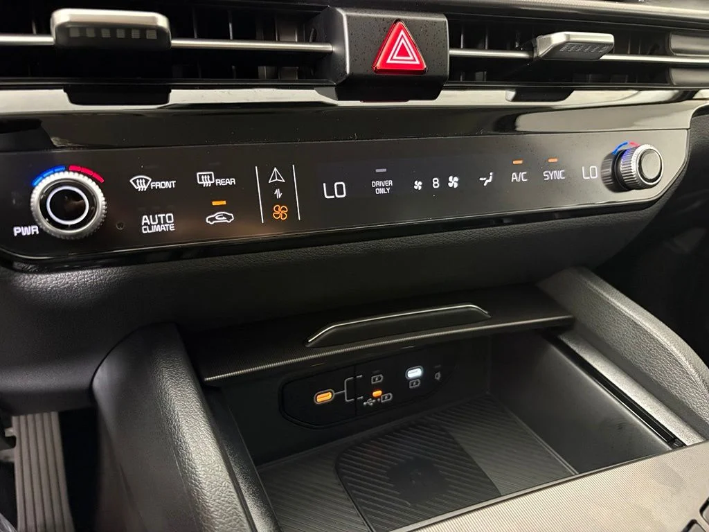New 2027 White Kia EX image 31